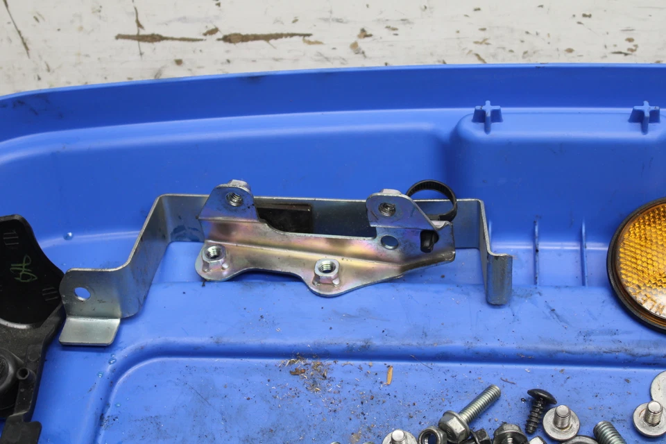 15-16 HONDA CB300F PERNOS DE MONTAJE HERRAJES MOTOR TORNILLOS BB740 Foto 4 de 4