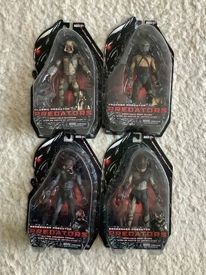 NECA Classic Predator (Unmasked) Tracker Predator Berserker Predator (Unmasked)