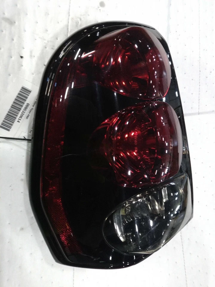 Conjunto de luz trasera izquierda usada se adapta a: Chevrolet Trailblazer 2003 ext izquierda grado A Foto 2 de 4