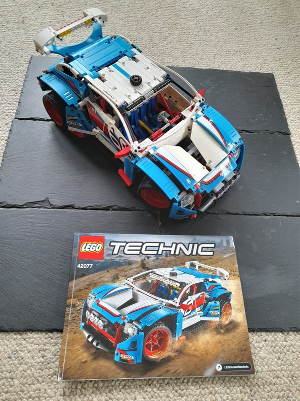 LEGO Technic Rally Car 42077 Complete Set with Instructions
