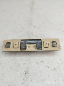 AUDI A6 Avant 4F5, C6 Innenleuchte 4B0947111 2.50 Diesel 2001 31904932