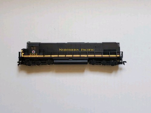 HO Scale Mehano Northern Pacific Diesellok #2811 Pls HINWEISE LESEN | Zustand: Used