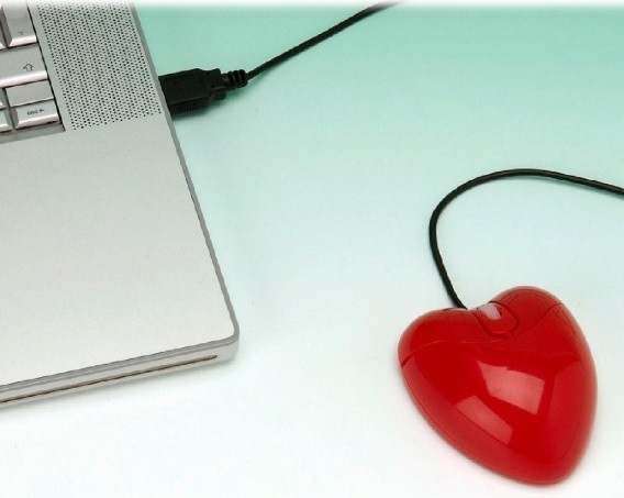 Mouse ottico USB cuore rosso
