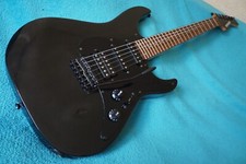 FERNANDES / Stratocaster moderna