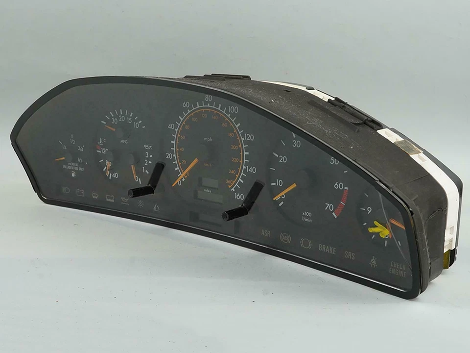 Cuadro de instrumentos velocímetro Mercedes Benz Clase SL 8 cilindros R129 1994-1995 OEM Foto 2 de 4