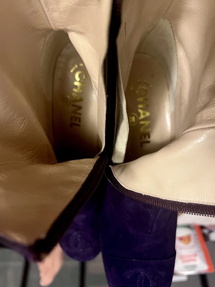 香奈儿紫色靴子! 设计师麂皮绒/牛皮新款踝鞋,罕见 36.5 法国  — 第 4/4 张图片