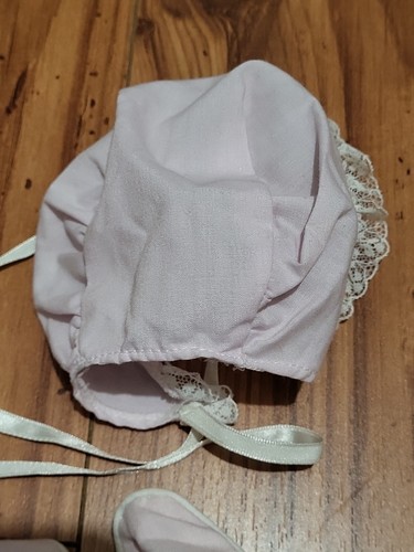 Cabbage patch Kids Doll Pink dress and bonnet - Picture 6 of 9
