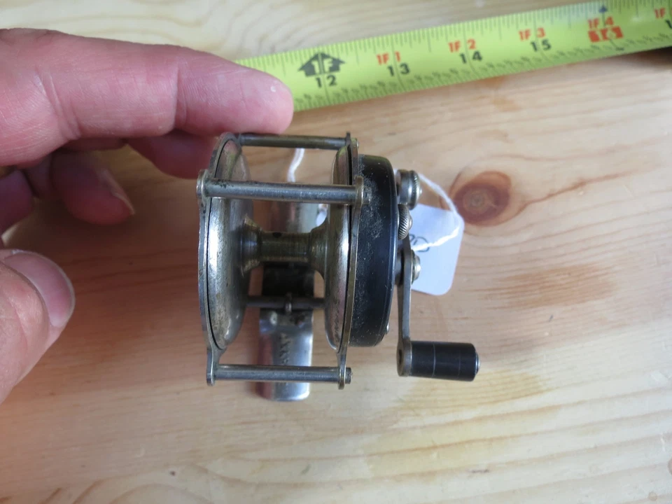 Carrete de pesca Hendrxy goma dura/latón pilar elevado (lote #8370) pat. 1888 (8370 Foto 2 de 4