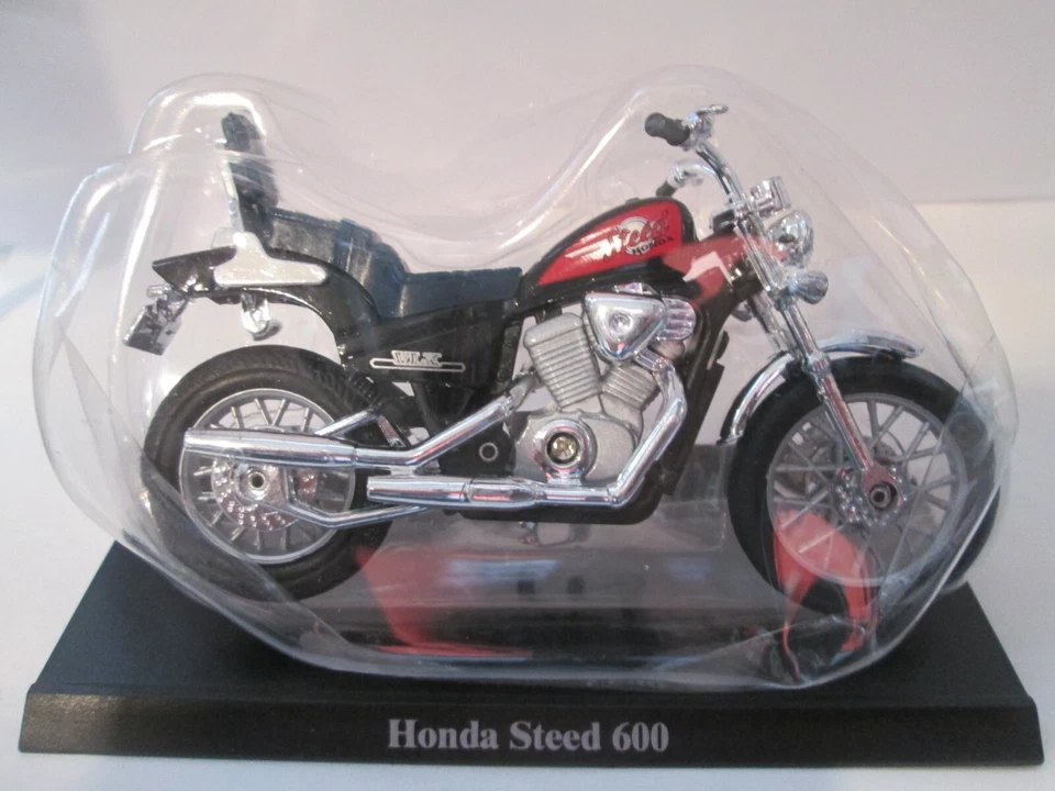 HONDA STEED 600  1-18 SCALE  WELLY MOTORCYCLE MODEL - Image 1 of 1