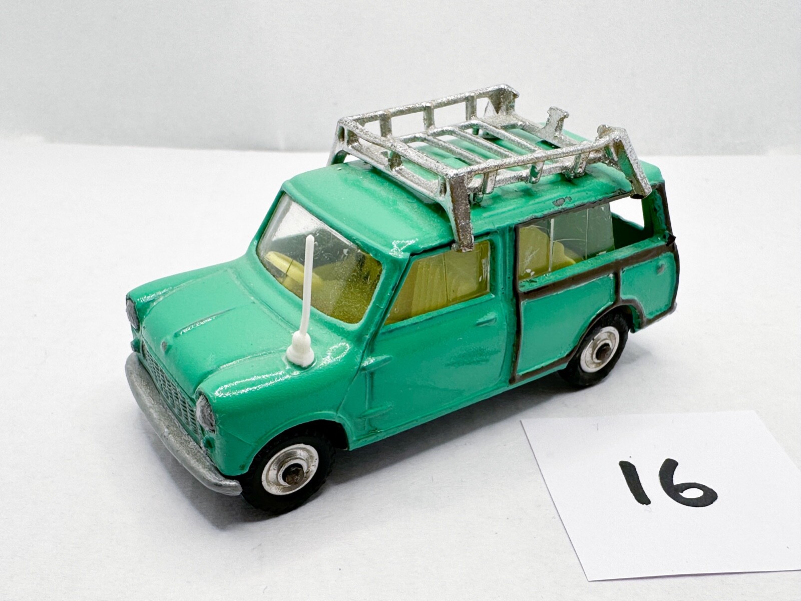 Corgi 485, Mini Countryman with Surfer - Free Price Guide & Review