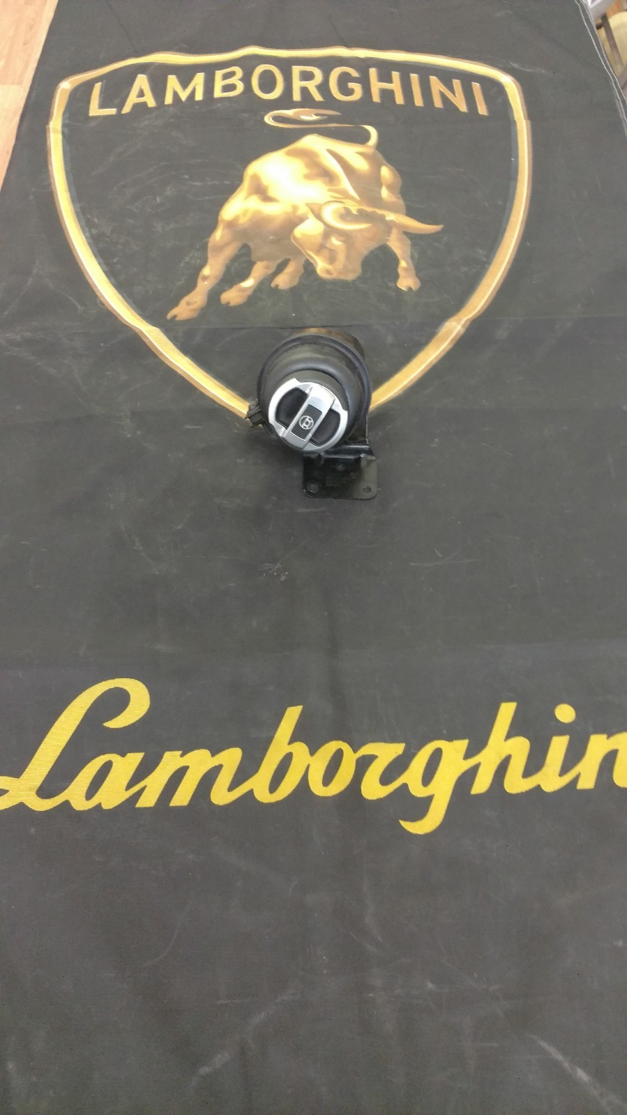 LAMBORGHINI GALLARDO AVENTADOR OIL RESERVOIR  OIL TANK W/ BRACKET OEM 420422371A