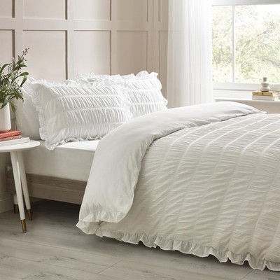 Catherine Lansfield Seersucker Rüschen Doppel Bettbezug Set Double, weiß 