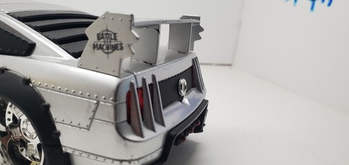 2006 FORD MUSTANG GT JADA BATTLE MACHINES 1:24 Die Cast Metal Collection Silver - Picture 3 of 4