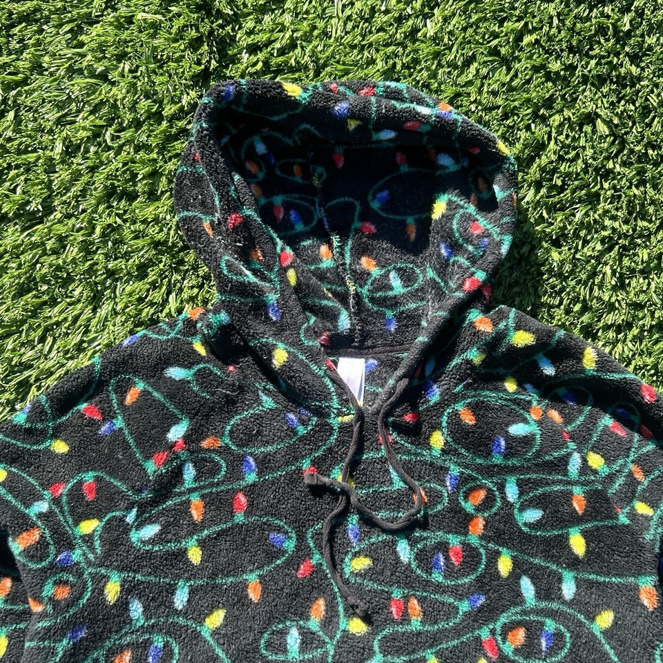 No Boundaries Juniors XXL (19) Negro Navidad Luces Pullover Polar Sudadera con Capucha Foto 3 de 4