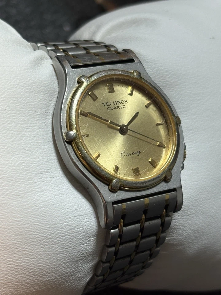 Vintage Swiss Technos Watch Women 30mm Silver/Gold Tone Stainless Band New Bat - Image 4 of 4