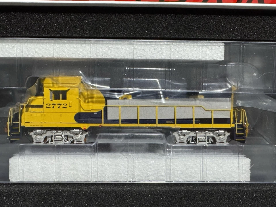 ScaleTrains ATSF GP30u Rebuild lot !! Make an offer !! - Image 3 of 4