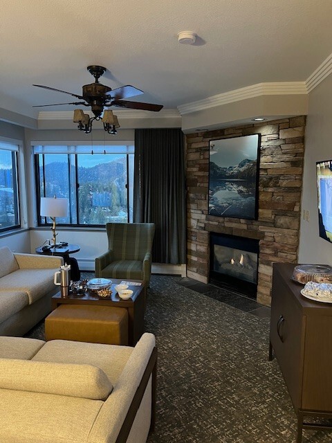 Ridge Tahoe resort - XMAS week,  Lake Tahoe, 2BR/2BA, 7 nights, ski in-ski out  