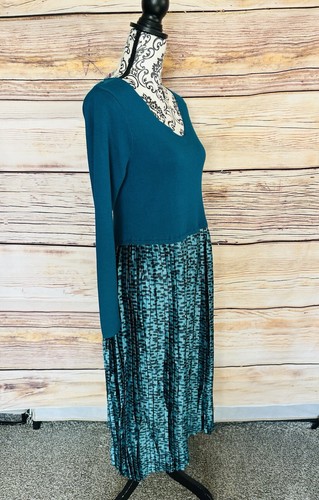 Nina Leonard Women’s Blue Green Long Sleeve V-Neck Knit Pleated Midi Dress M NWT - Picture 8 of 18