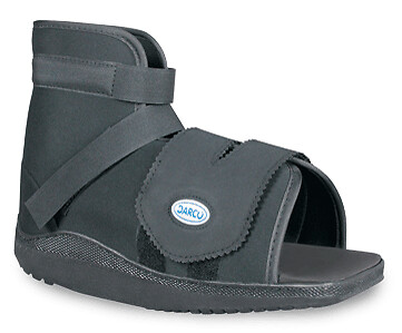 SlimLine Black Cast Boot Small Hook and Loop SLQ1B