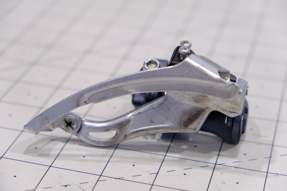 Dérailleur Avant 9 Vitesses SHIMANO