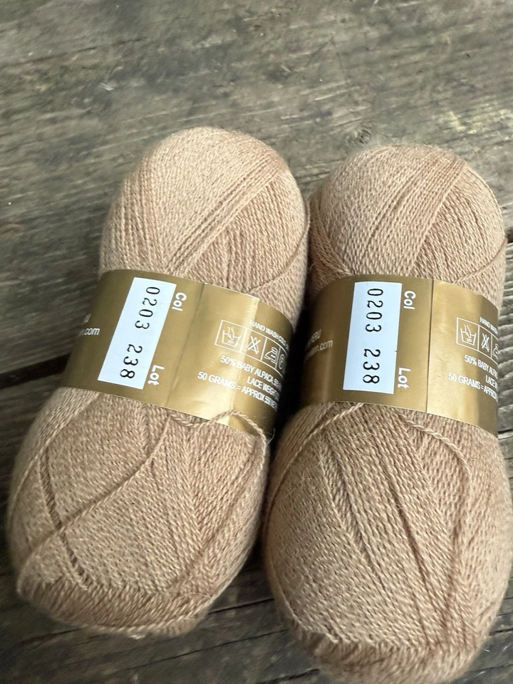 Elann Baby Lace 50% Alpaca 50% Baby Merino TWO 50g/600yds Col: 0203 Lot: 238 - Image 3 of 4