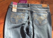 GLO NWT Size 3 Women’s Jeans Embroidered/studs