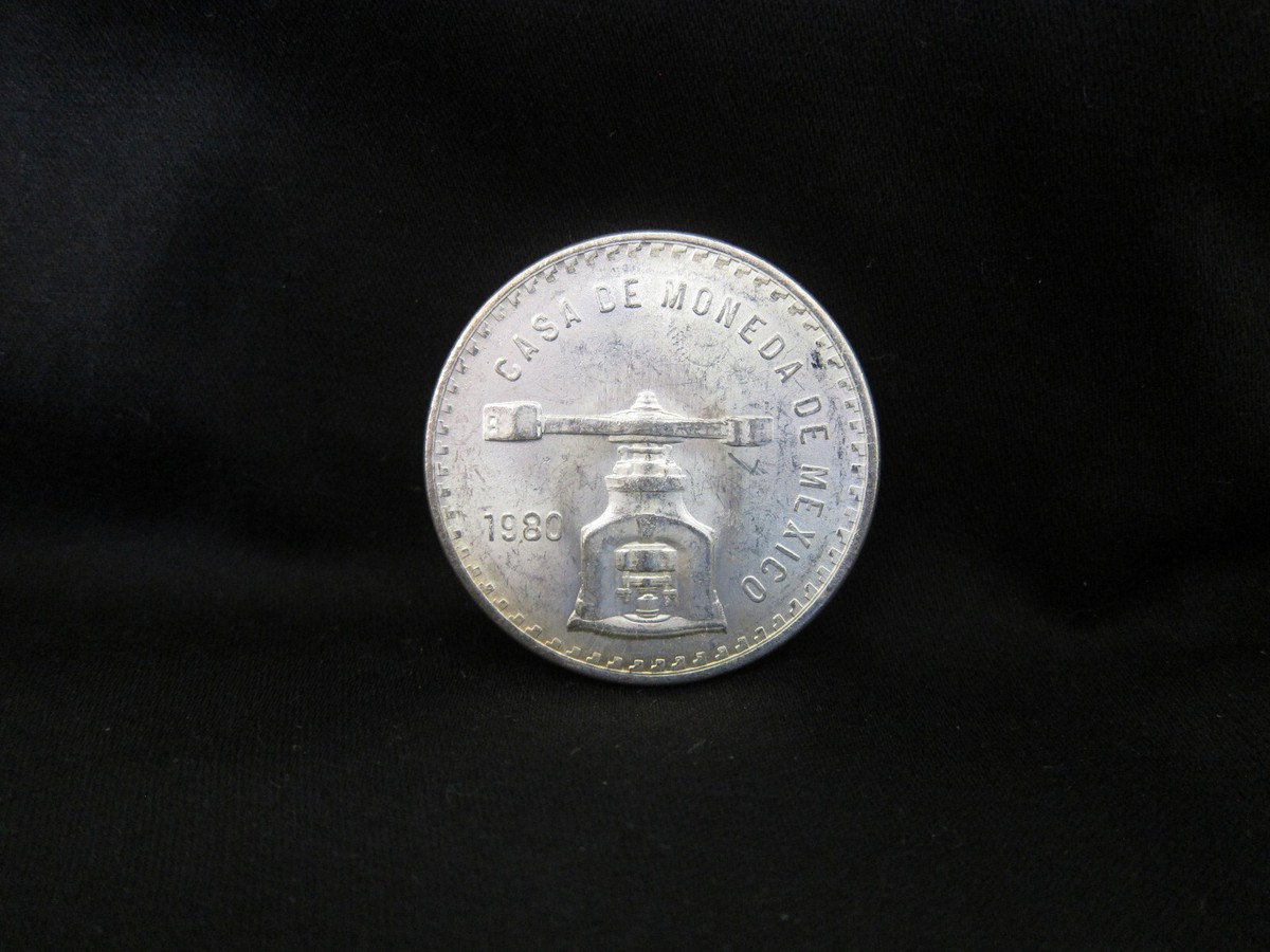 1980 Mexico Onza Balance Scale 33.625 Gram .925 Silver AU Slanted