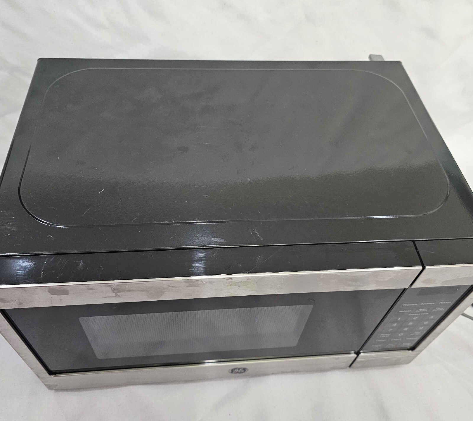 GE Model JES1072SHSS 0.7 Cu. Ft. Compact Microwave, 700 watts