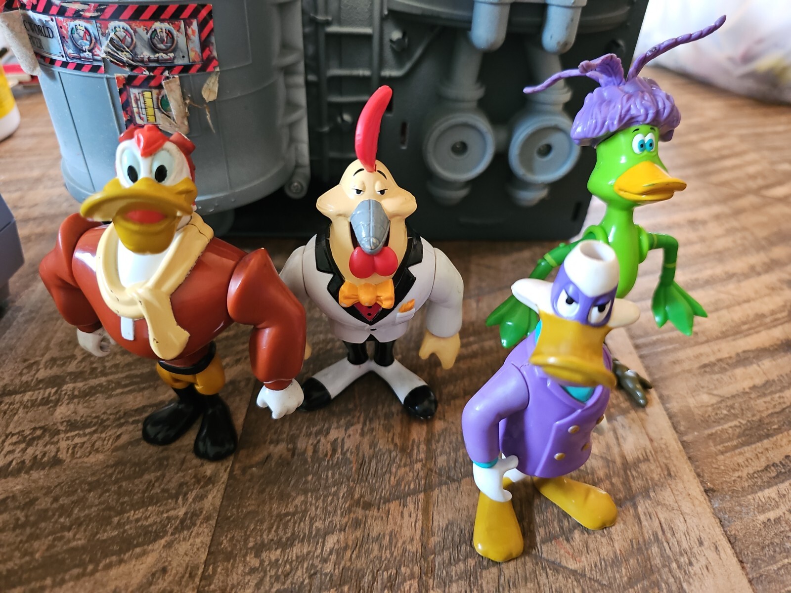 Darkwing Duck, Bushroot, Launch Pad 1991 Figure Playmates Disney