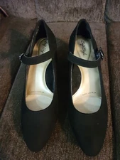 Sofft Mary Jane Dress Pumps Women 9.5 Black Suede Heels Comfort HSS 1441-005 SB1