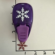 EK Success Snowflake Lever Hand Punch Purple Makes 1" Flakes - Gently Used