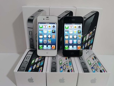 Apple iPhone 4s - 64GB - IOS6 - Unlocked 3G Smartphone with box