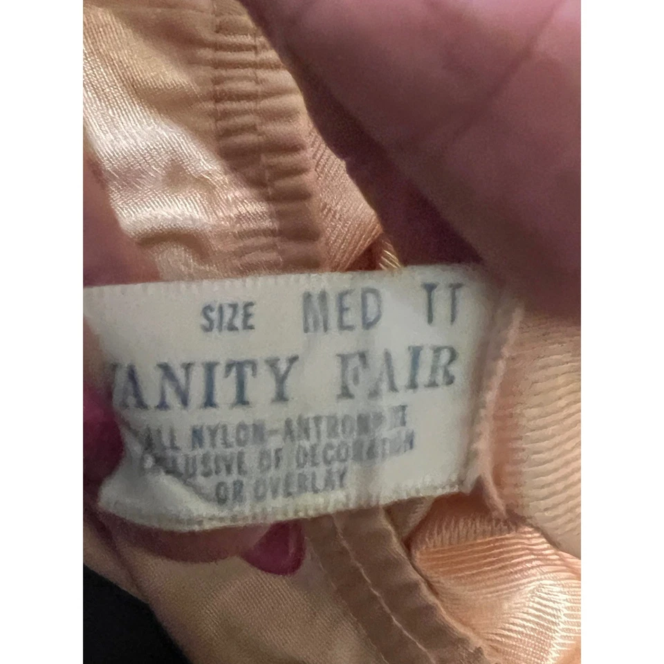 Vanity Fair M Half Slip Lot Nylon Lace Hem Peach Navy Vintage USA 25in Length - Image 3 of 4