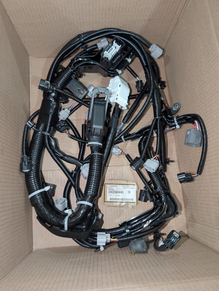 Arnés de cableado del motor 24020AG640 genuino OEM 2019-2021 Subaru Forester 2,5 L Foto 3 de 3