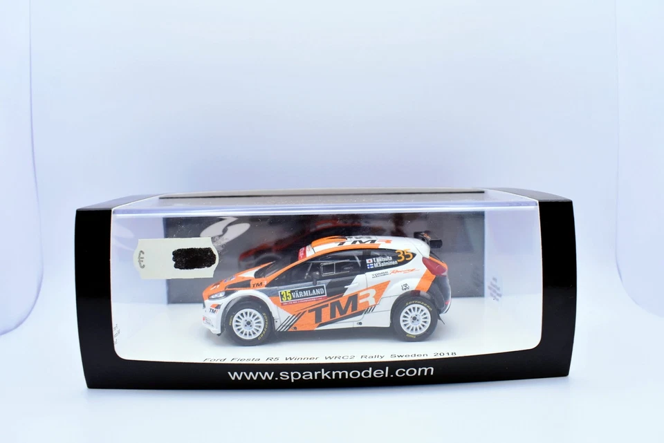 Modellino auto rally sweden scala 1:43 Ford fiesta R5 spark modellismo statico - Immagine 2 di 4