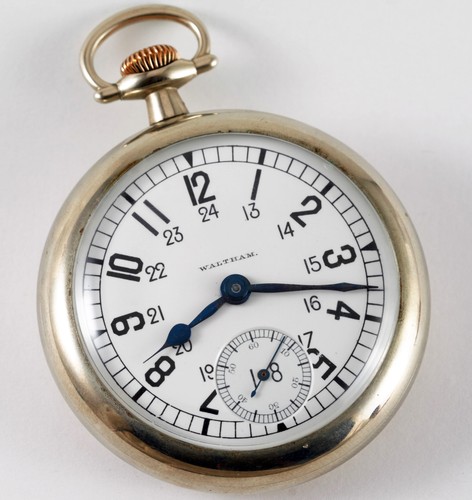 WALTHAM CANADIAN PACIFIC RAILWAY 18 SIZE 17 JEWEL BOLD 24 HOUR DIAL TASCHENUHR