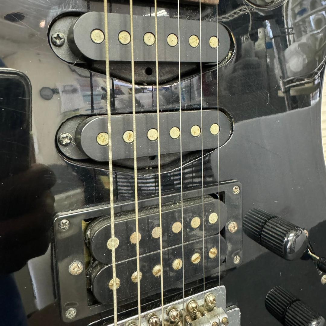 Yamaha Rgx112J Electric Guitar Black With Hard Case Used Yamaha Rgx112J Electric Guitar Black With Hard Case Used