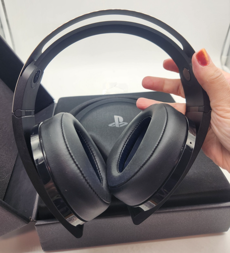 Auriculares inalámbricos para juegos Sony Platinum para PS4 PlayStation 4 negros con dongle - Imagen 9 de 10