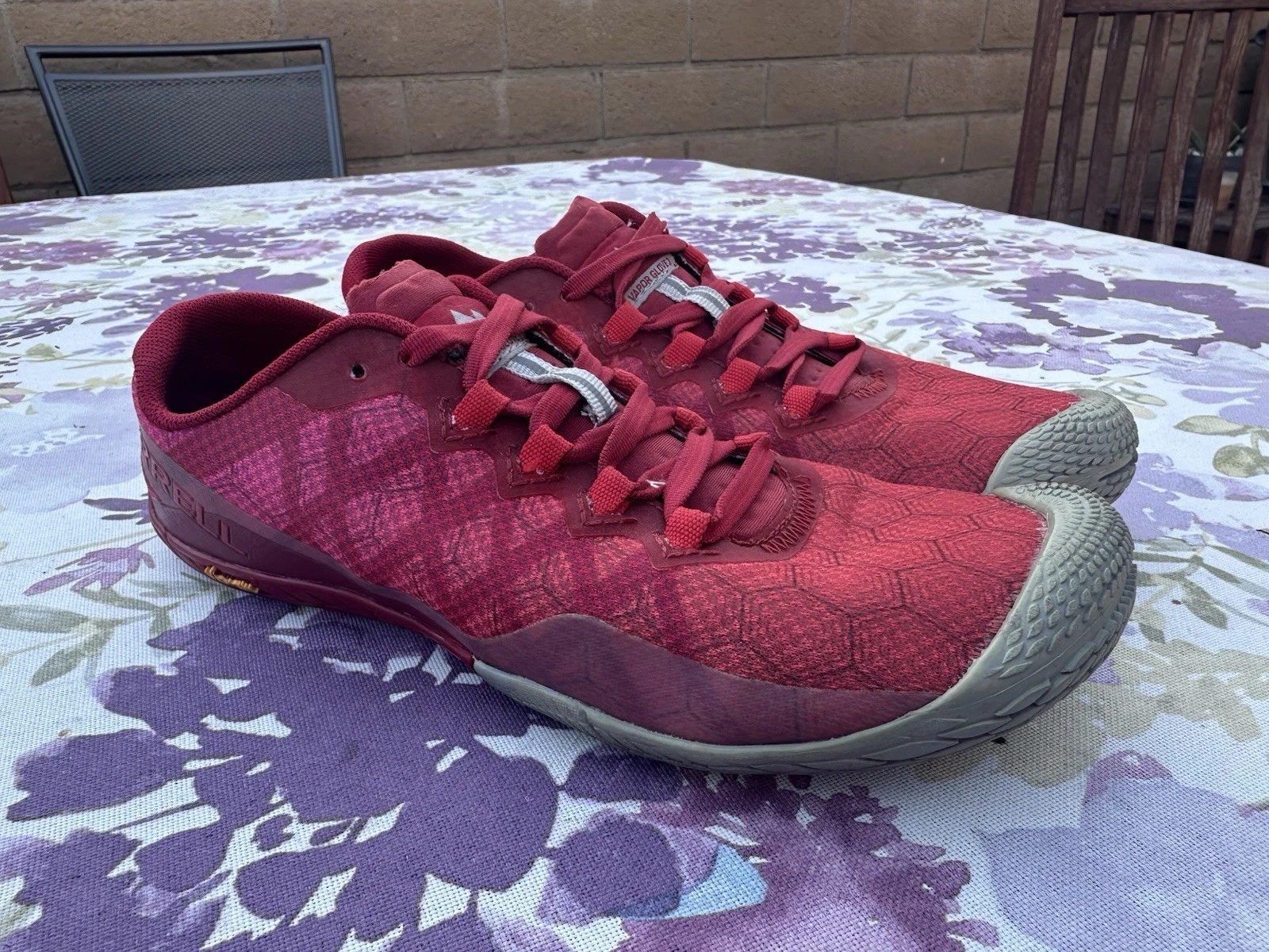 Merrell Vapor Glove 3 Barefoot Shoes Women’s Size US 6 Chili Red Hiking Outdoor