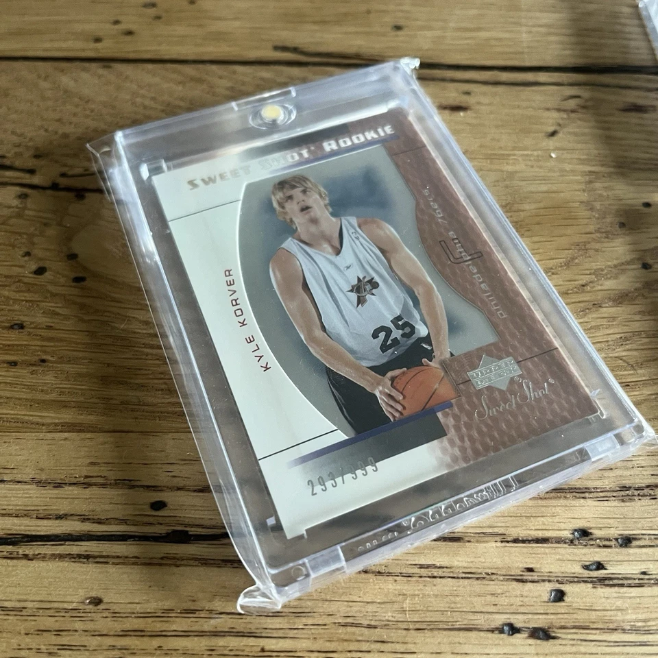 Philadelphia 76ers Kyle Korver Sports Cards Lot Of 3  - Image 3 of 4