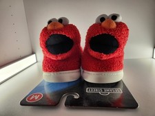 NWT Women's Sesame Street Elmo Plush Bedroom Slippers Medium M 9 inches