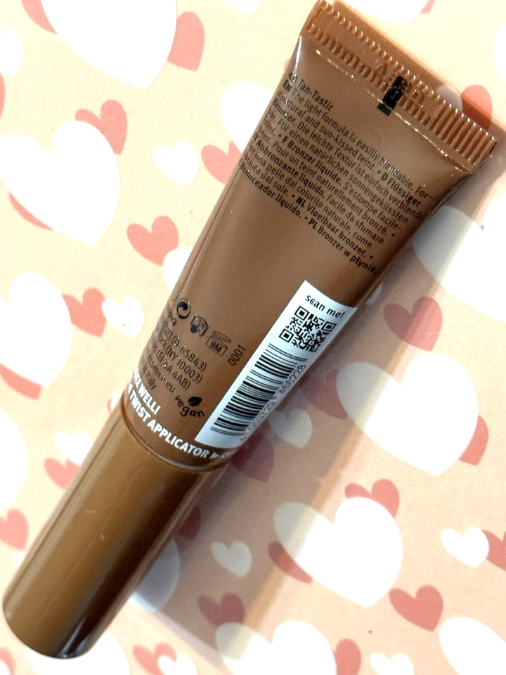 Essence Baby Got Bronze 40 TAN-TASTIC Lightweight Liquid Bronzer Easy To Apply - Image 3 of 4