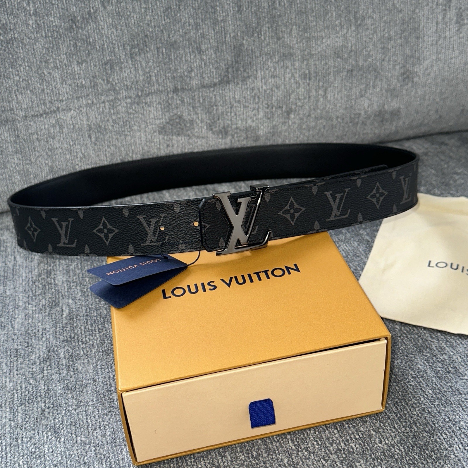 Authentic Louis Vuitton Black Eclipse Monogram Be… - image 4