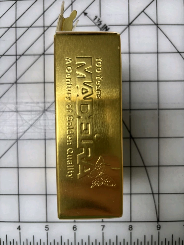 Madeira 100 Years - Embroidery Thread Celebration Crown Box - No: 1001 - Image 3 of 3