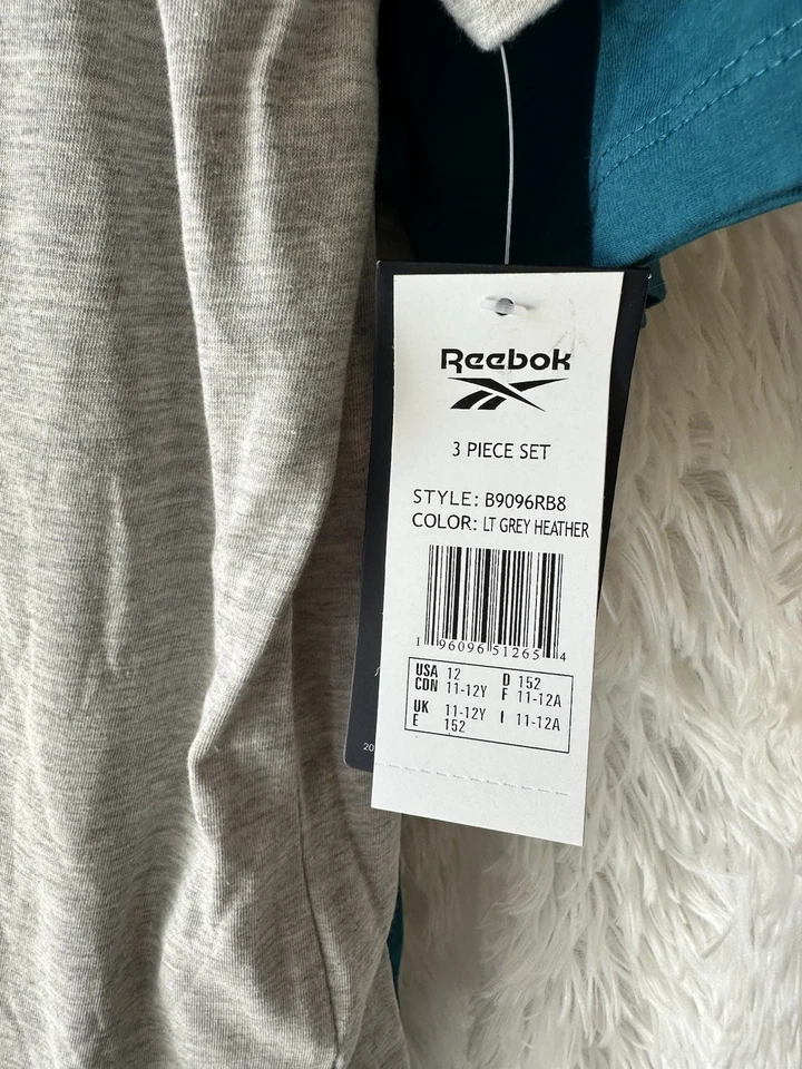 Reebok Boys 3 Piece Set Includes 2 T-shirt And 1- Set Of Pants Size 12 New - Image 4 of 4