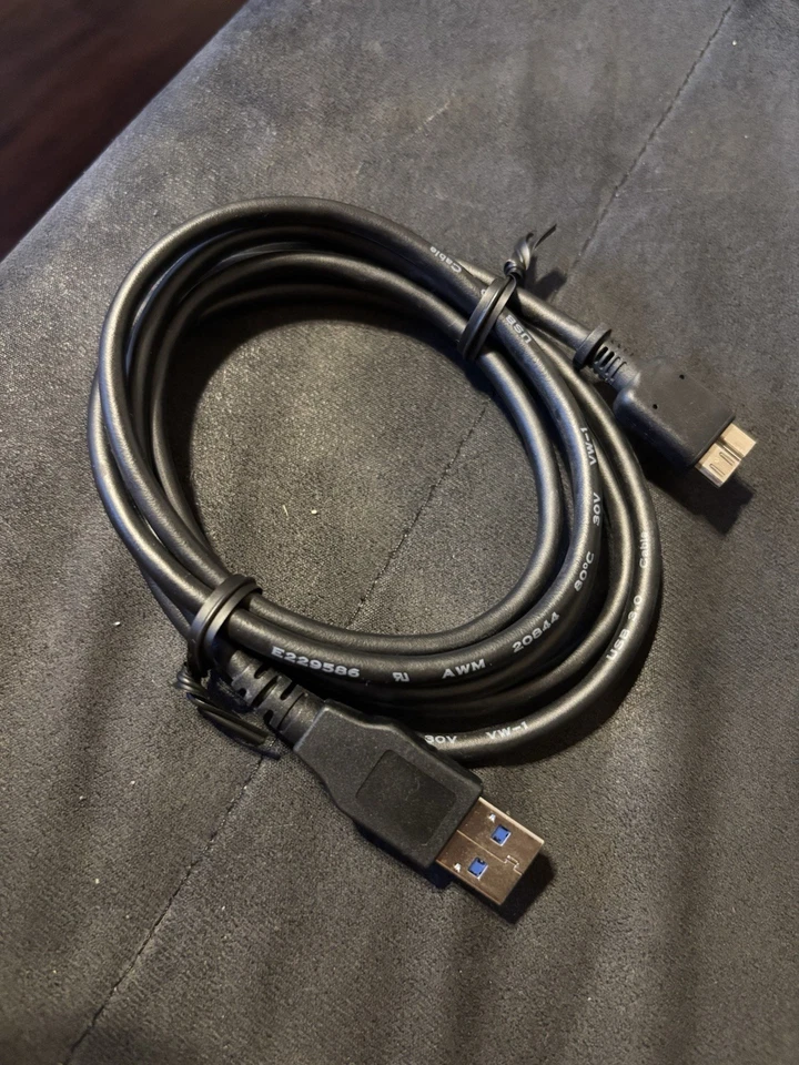 AWM 20844 80*C 30 V 5ft USB 3.0 Type A Male to Micro B Male Cable - Image 2 of 4
