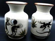 Tonala Hand Painted Mexican Hopi Folk Art Set of 2 Stoneware Vases.
