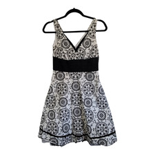 Speechless Size 3 Black White V Neck Ruffle Party Dress Sleeveless Homecoming