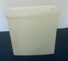 Cereal Keeper Tupperware #469 Storage Container 13 Cup W Lid #471 Made in USA