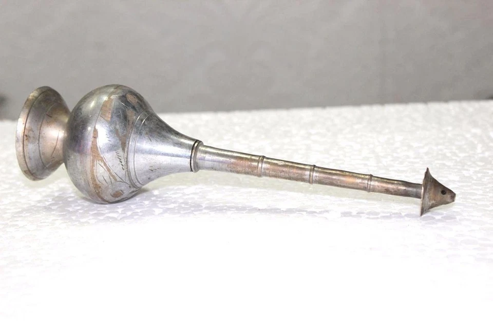 Olla rociadora de agua de rosas de latón años 1900 antigua vintage de gran tamaño hecha a mano Foto 3 de 4